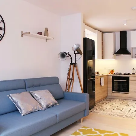 Comfy With Great View By Cooee Apartament *